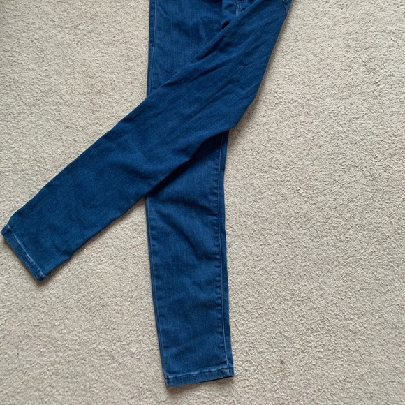 Forever 21 blue skinny jeans (new with tags) - Picture 2 of 4